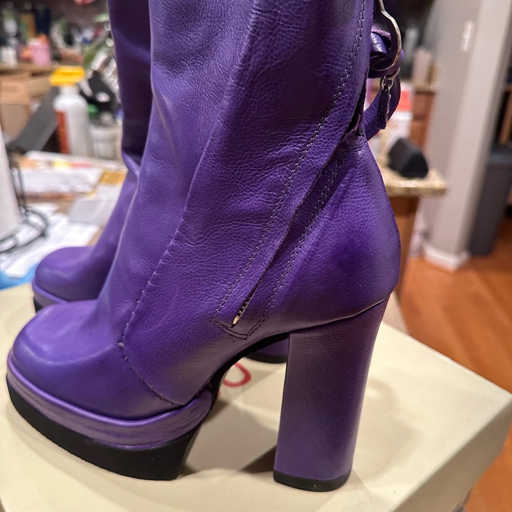 A.S. 98 boots in Toxic Purple BNIB - Picture 2 of 5